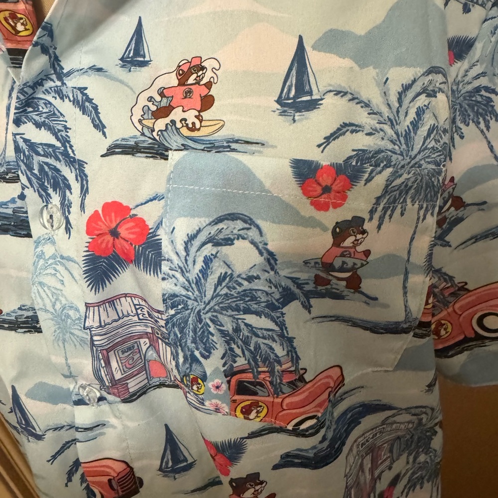 Light Blue Hawaiian-Inspired Short-Sleeve Button-Down Shirt.  Great for a Luau! - Picture 5 of 8